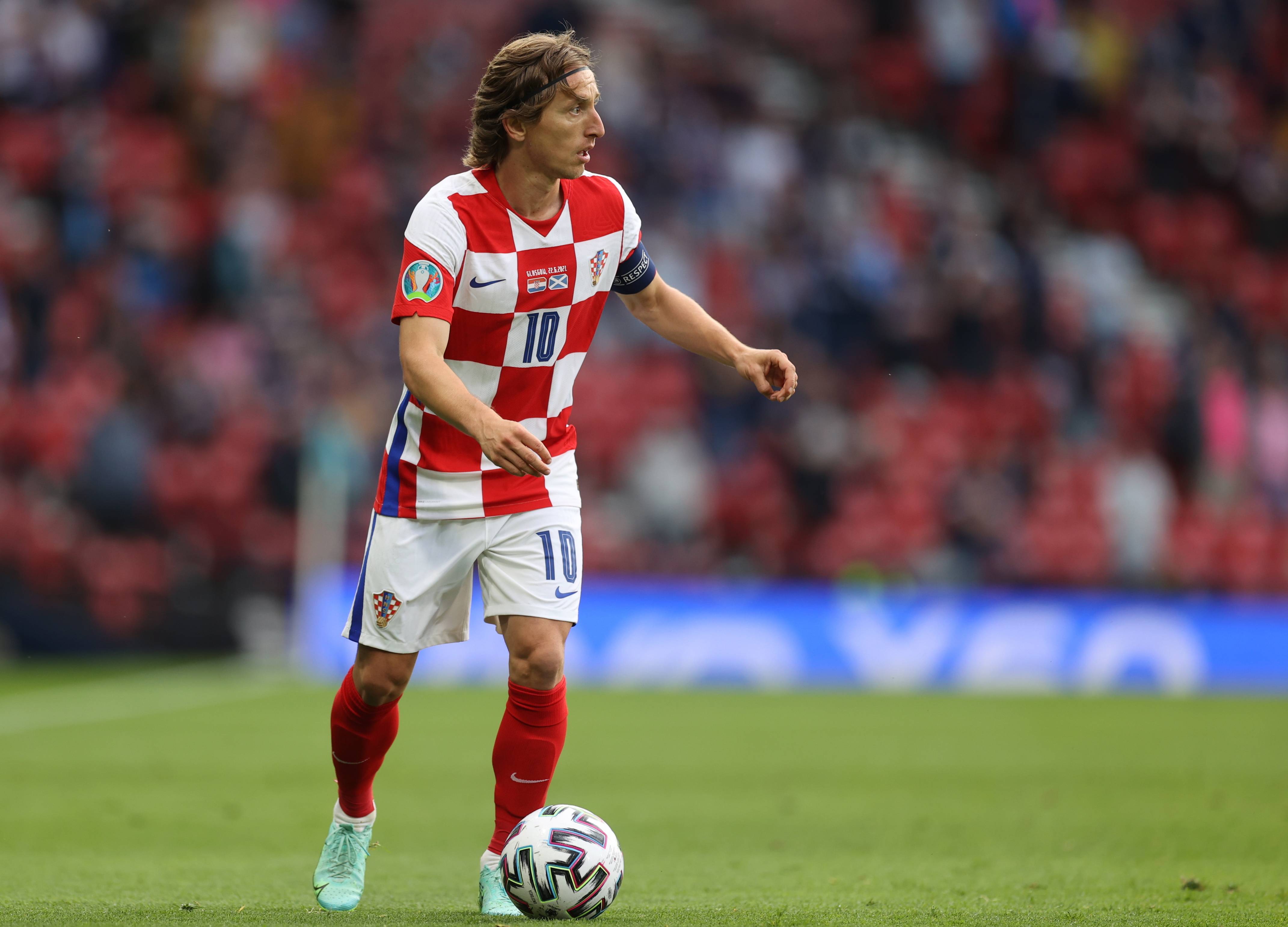 [德甲]拜仁与主帅孔帕尼续约至2029年