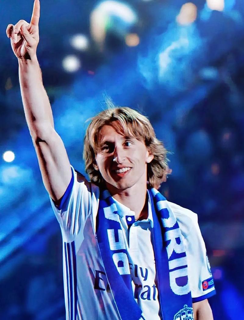 莱昂纳德轰45分末节20分！快船6连胜擒爵士 哈登20+7李凯尔22+8