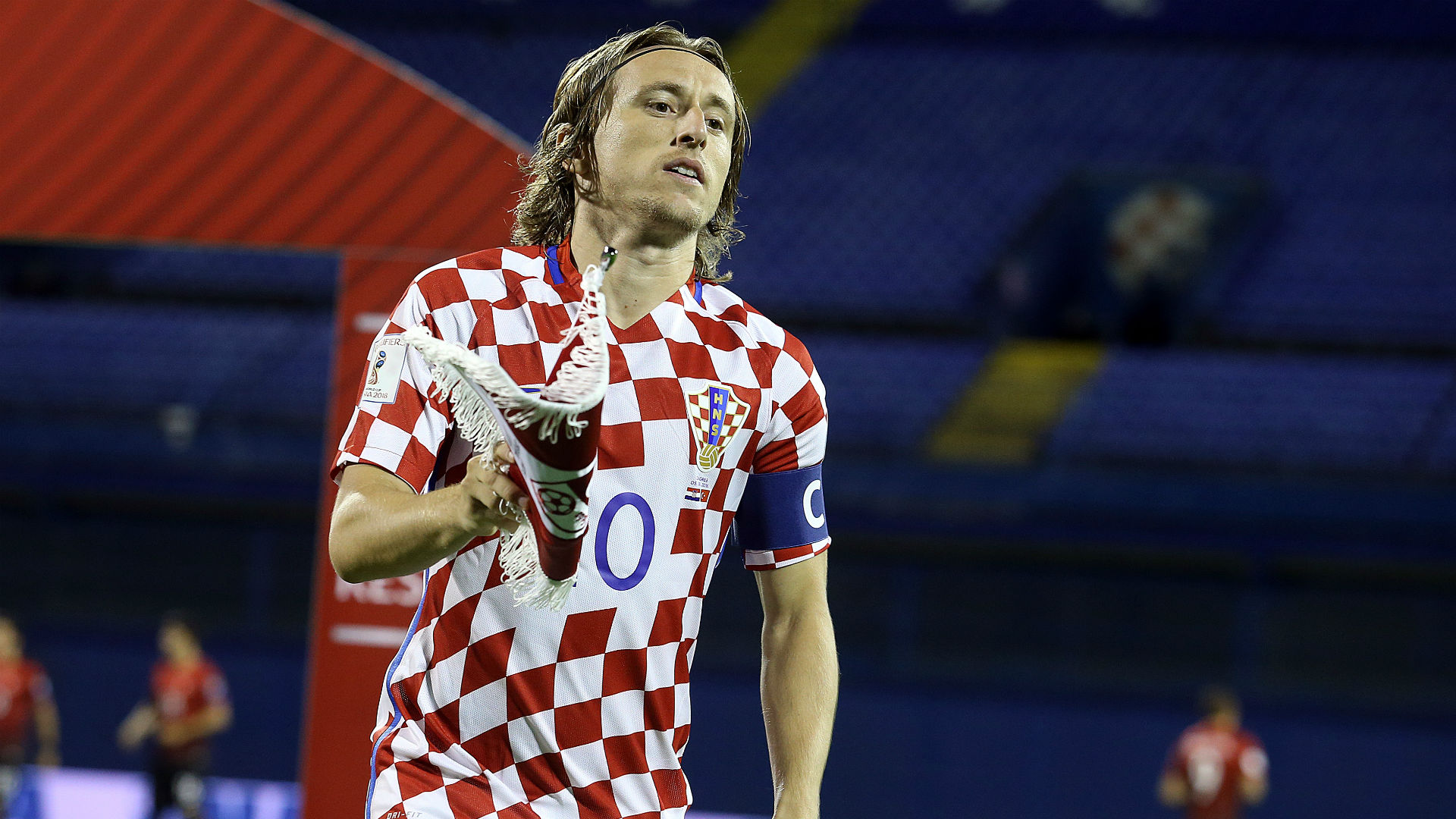 s1mple发声欢迎新队友：前路漫漫，克拉科夫见